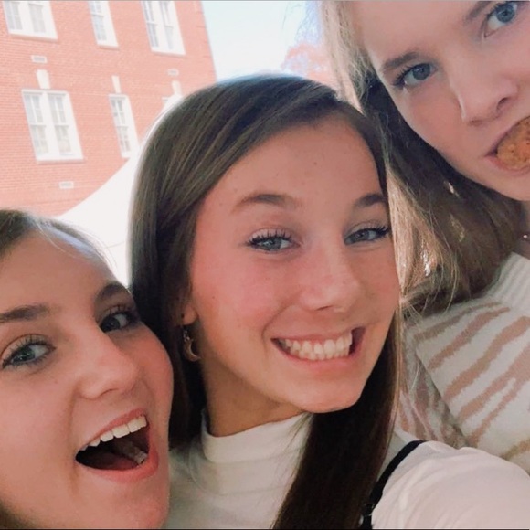 Meet your Posher, Millie - Picture 1 of 1